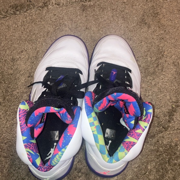 Out with the old, in with the new Savings

Nike Air Jordan 5 “Bel Airs” - Picture 6 of 6